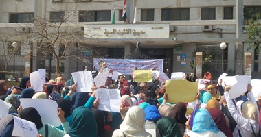 طلاب معهد الفنى الصحى بالإسماعيلية يطالبون بإقالة نقيبة التمريض