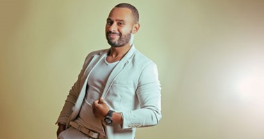 المطرب المغربى محمد الريفى يشيد بصوت طفل من الشرقية