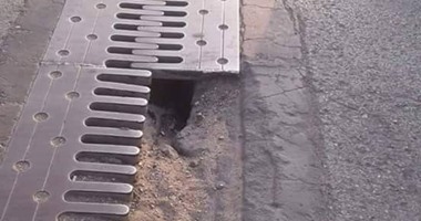 زحام مرورى بسبب كسر فاصل معدنى أعلى كوبرى اكتوبر