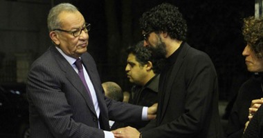 إبراهيم المعلم وهيثم الحاج على وإنجى على فى عزاء علاء الديب