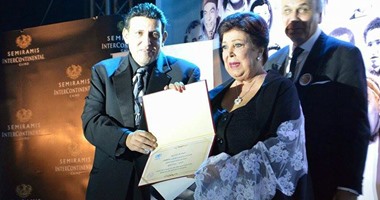 بالصور.. تكريم نجوم زمن الفن الجميل