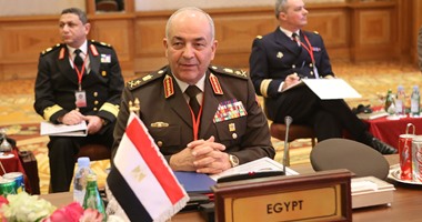 بالصور.. بدء اجتماع التحالف الدولى ضد داعش بالكويت بحضور الفريق محمود حجازى