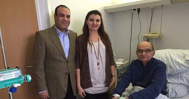 بالصور.. استقرار الحالة الصحية للإعلامى يوسف شريف رزق الله بألمانيا