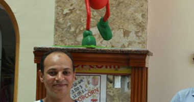 "صحافة المواطن".. فنان تشكيلى يشارك بصور تبرز مهاراته فى النحت
