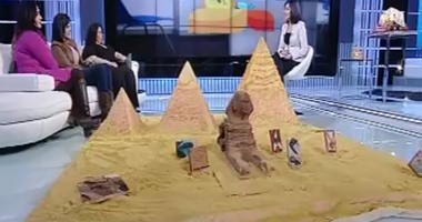 بالصور.. نموذج لنحت الأهرامات وتمثال أبو الهول بالبسكويت فى "نهار جديد"