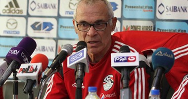 كوبر يحدد محترفى المنتخب لمباراتى نيجيريا مساء اليوم