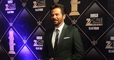 ليلة zee فى بومباى "أم العجايب".. تكريم أفضل النجوم والقنوات تمنح أول جائزة للسينما المحلية..توزيع جوائز بوليوود بحضور سالمان خان وشاهد كابوور وسوناكشى سينها..أنيل كابور يمتلك خشبة المسرح بروحه الشابه