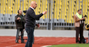 حسام حسن  يتلقى عرضا لتدريب منتخب سوريا