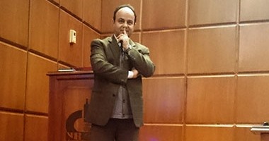 رئيس "البحوث الطبية" يبرئ لبن الأم من تهمة نقل "زيكا" للطفل أثناء الرضاعة