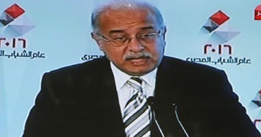 رئيس الوزراء فى "رؤية مصر 2030": ننفذ إستراتيجية ترعى اقتصاد مصر.. نسبة البطالة 27%للذكور و44%للإناث ونسعى لتحقيق العدل الاجتماعى.. 75%من الموازنة للأجور والدعم.. ونوفر ملاذا آمنا للاستثمارات الأجنبية