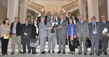 وزير التعليم يستقبل وفد من المغرب للاستفادة من التجربة المصرية فى القرائية