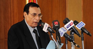رحيل الكاتب الصحفى الكبير مرسى عطالله.. مسيرة مهنية كبيرة شغل خلالها العديد من المواقع القيادية فى الصحافة المصرية.. تولى رئاسة نادى الزمالك والقلعة البيضاء تنعى الراحل.. ومصطفى بكرى: كان صاحب الصوت الوطنى