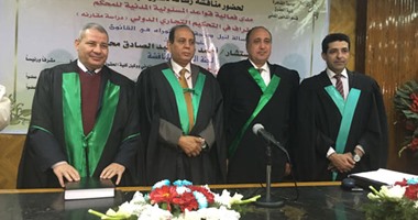 بالصور.. أمين عام قضايا الدولة السابق يحصل على الدكتوراه فى القانون