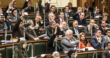 نواب يرفضون تمثيل الهيئات البرلمانية فى اللجنة العامة بحد أدنى 10 أعضاء.. ويؤكدون: يدمر الحياة الحزبية فى مصر.. عماد جاد: يجب تخفيض العدد لـ5 فقط.. والسجينى: يجب دعم الأحزاب وتقويتها