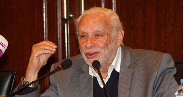 الأحزاب ومنظمات المجتمع المدنى ترمى الكرة فى ملعب مجلس النواب للرد على البرلمان الأوروبى.. جورج إسحاق: "القومى لحقوق الإنسان" لا يمتلك حقائق جادة.. والمصريين الأحرار يطالب السياسيين بالحذر فى التعامل