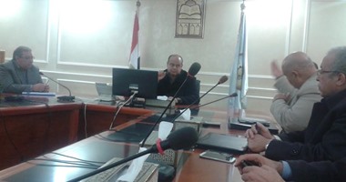 مكافأة 1000 جنيه لضبط سيارة تلقى مخلفات البناء بمطروح
