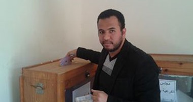 للمرة الثانية بالتزكية.. فاروق الحكيم رئيسا لشعبة "كهرباء" بنقابة المهندسين 
