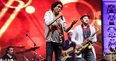 محمد منير يبدأ حفله الغنائى بـ"عروسة النيل" فى "الصوت والضوء"