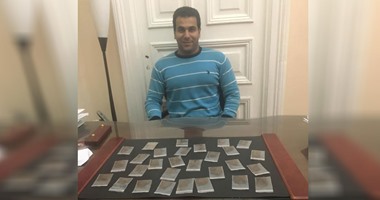 ضبط عاطل بحوزته 29 كيسا من مخدر "استروكس" بالدقى
