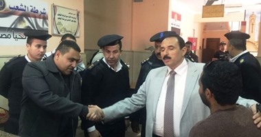 بالصور.. جولة مفاجئة لمدير أمن الإسماعيلية على الخدمات الأمنية بالأقسام
