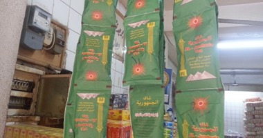 بالصور..استمرار معاناة "بقالين الإسكندرية" بسبب نقص الزيت والأرز.. البقالين: "بيوتنا اتخربت ومش لاقيين ناكل".. ومواطن: "بنشترى بالغالى عشان نعيش".. ووزير التموين: حل الأزمة فى أول مارس
