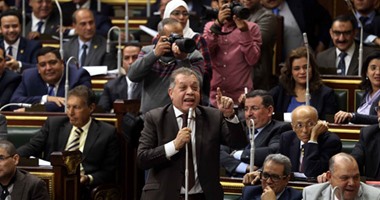 بالصور.. نواب يعترضون على استمرار مناقشة المجلس لأزمة "عكاشة": "اللائحة يا ريس"