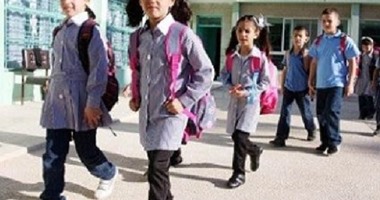 بالفيديو... الإهمال يضرب مدرسة مصطفى كامل بمطار إمبابة ويؤثر على صحة الأطفال