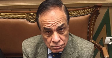 بالصور.. كمال أحمد بعد ضربه عكاشة بـ"الجزمة": "كل ما هشوفه حضربه بيها تانى"