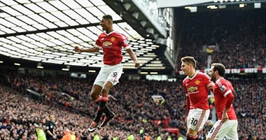 بالفيديو.. مانشستر يونايتد ينتقم من أرسنال 3/2 بـ"شبابه" في حضور الننى