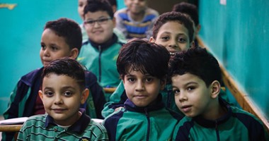 بالصور..الطفل أحمد السيسى نجم "ذا فويس كيدز" لليوم السابع :والدتى اختارت "دار يادار" ومعلمة الموسيقى حفظتهالى.. ويؤكد: "كاظم وتامر كانوا بيساعدونى ونانسى كانت بتبوس بس"..ومشاركتى بفيلم تامر حسنى دردشة
