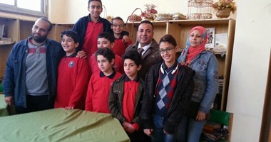 طلاب مدرسة مصطفى كامل "صبحوا على مصر" فى بنها