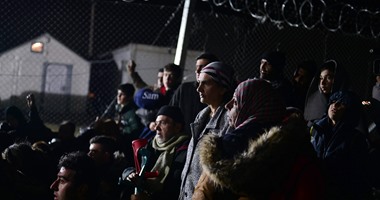 بالصور..6 الآف مهاجر فى الجهة اليونانية من الحدود مع مقدونيا