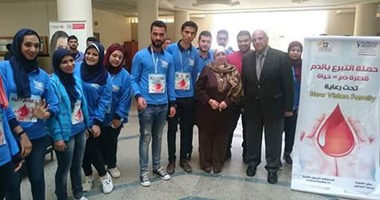 صحافة المواطن.. بالصور.. طلاب صيدلة العريش يتبرعون بالدم لصالح مصابى الجيش والشرطة