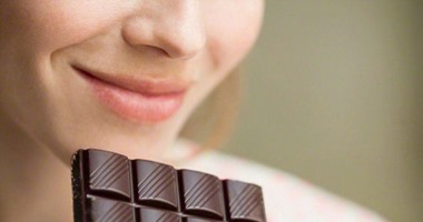 لو حامل إديها شيكولاتة.. تقوى المشيمة وتعزز نمو الجنين