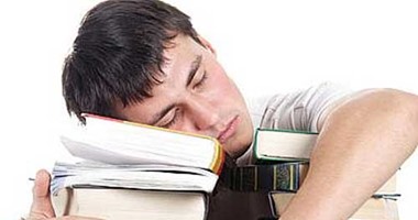 محمود حمدون يكتب : ولكنه يأبى أن يستيقظ 