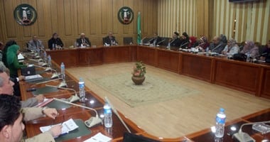 محافظ المنوفية يجتمع بنواب البرلمان لبحث سبل النهوض بالمحافظة