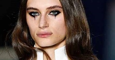 5 صور لمكياج غريب من وحى أسابيع الموضة .. تقدرى تعملى كده؟