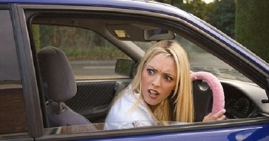 جمهورية البنت فى العربية ..مواقف تحكيها الفتيات عن "أول يوم سواقة"