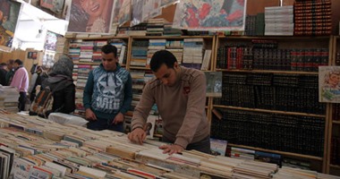 مفاجأة.. "جناح "الجامعة الأمريكية" يعرض كتبا شيعية بمعرض الكتاب