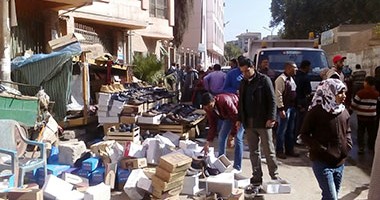 بالصور.. حى غرب شبرا الخيمة يشن حملة مكبرة لإزالة الإشغالات والتعديات