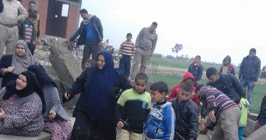 أهالى بقرية بالجمالية يعترضون حملة لإزالة التعديات على الأراضى الزراعية بالدقهلية