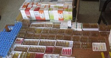 ضبط أقراص مخدرة ومحاليل ومنشطات جنسية داخل مخزن أدوية غير مرخص بميت غمر