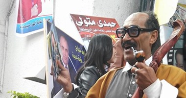 ظهور شبيه السادات فى انتخابات "السينمائيين"