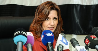 بالصور.. السفيرة نبيلة مكرم: طرح قانون الهجرة لاستطلاع آراء المواطنين لمدة شهر