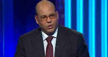 مسئول ليبى يطالب بإيقاف رواتب وزراء حكومتى "الغويل" و"الثنى"