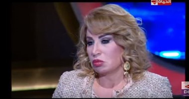 بالفيديو..إيناس الدغيدى لـ"100 سؤال": تكلمت إلى الله وزرت بيته الحرام وزوجى ترك ديانته من أجلى..معظم أصدقائى "مثليين" ولو كنت رجلاً لارتبطت بنجلاء فتحى..سأخون زوجى لو خاننى..وأرفض حجب المواقع الإباحية