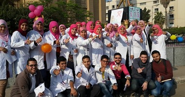 صحافة المواطن:بالصور..طلاب التمريض يدشنون حملة توعية بأهمية المهنة
