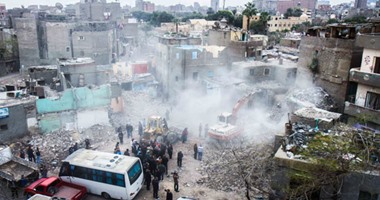 بالصور.. أهالى تل العقارب: "مسئولو الحى قالولنا هنهد البيوت على دماغكوا لو مخرجتوش"