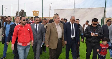 محافظ الإسماعيلية يفتتح الملعب المفتوح بعزبة روض إسكندر