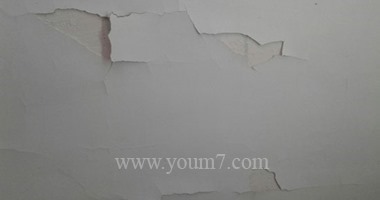 صحافة المواطن.. بالصور: تشققات بحوائط وأسقف المدينة الجامعية بطنطا
